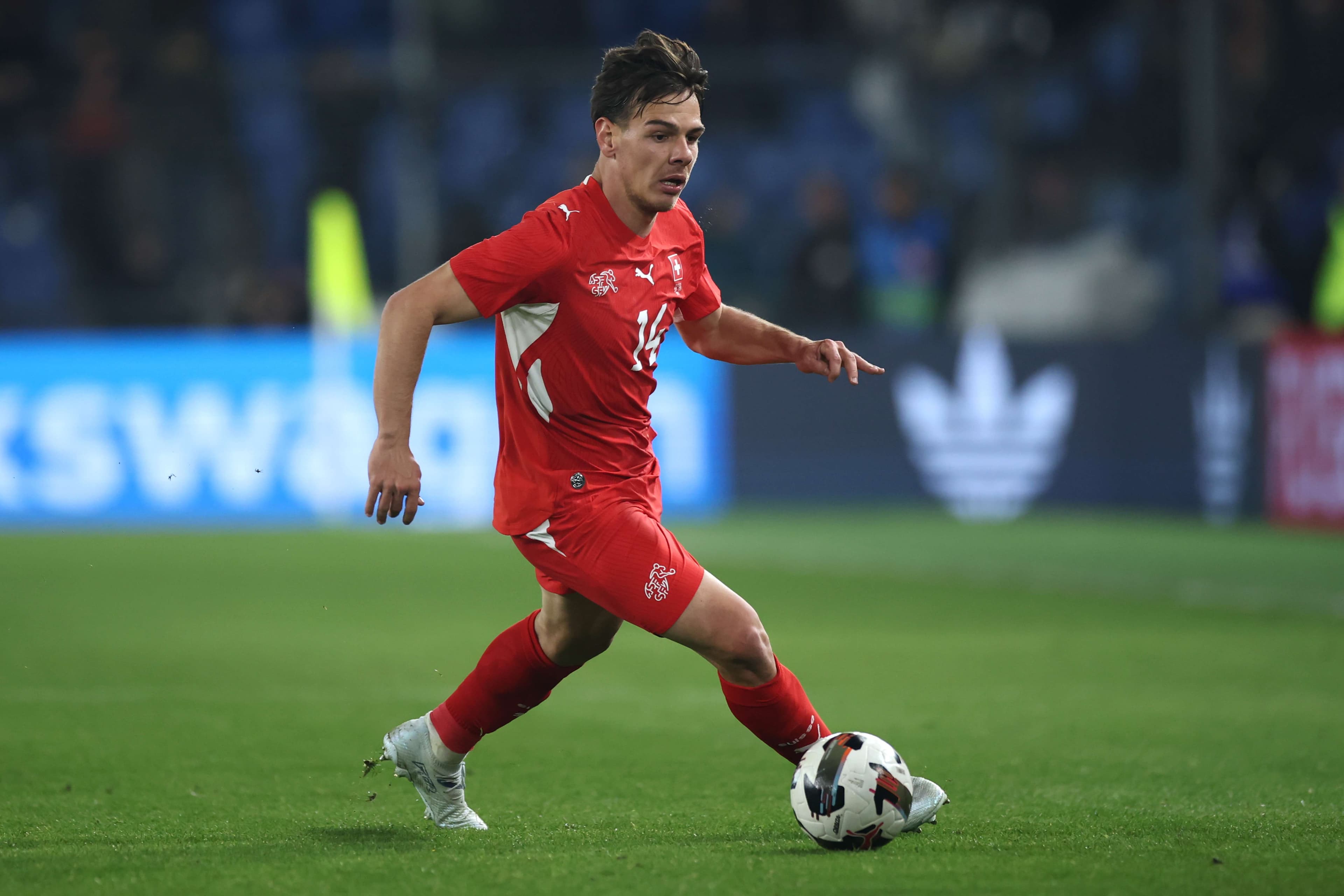 Juventus considering shock move for Milan’s Ardon Jashari