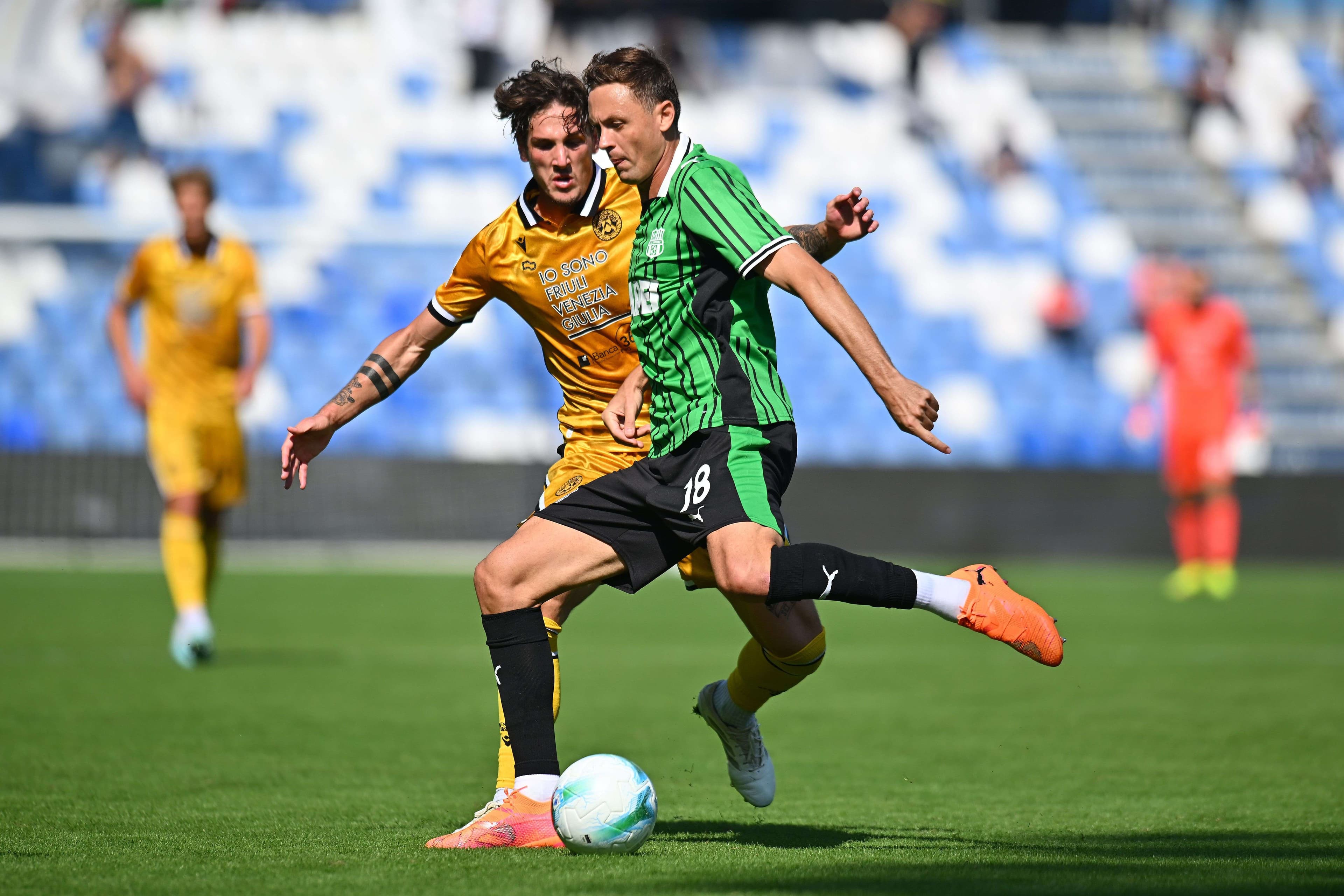 De Gea's Dazzling Goal Sends Football Fever Through Training Camp!