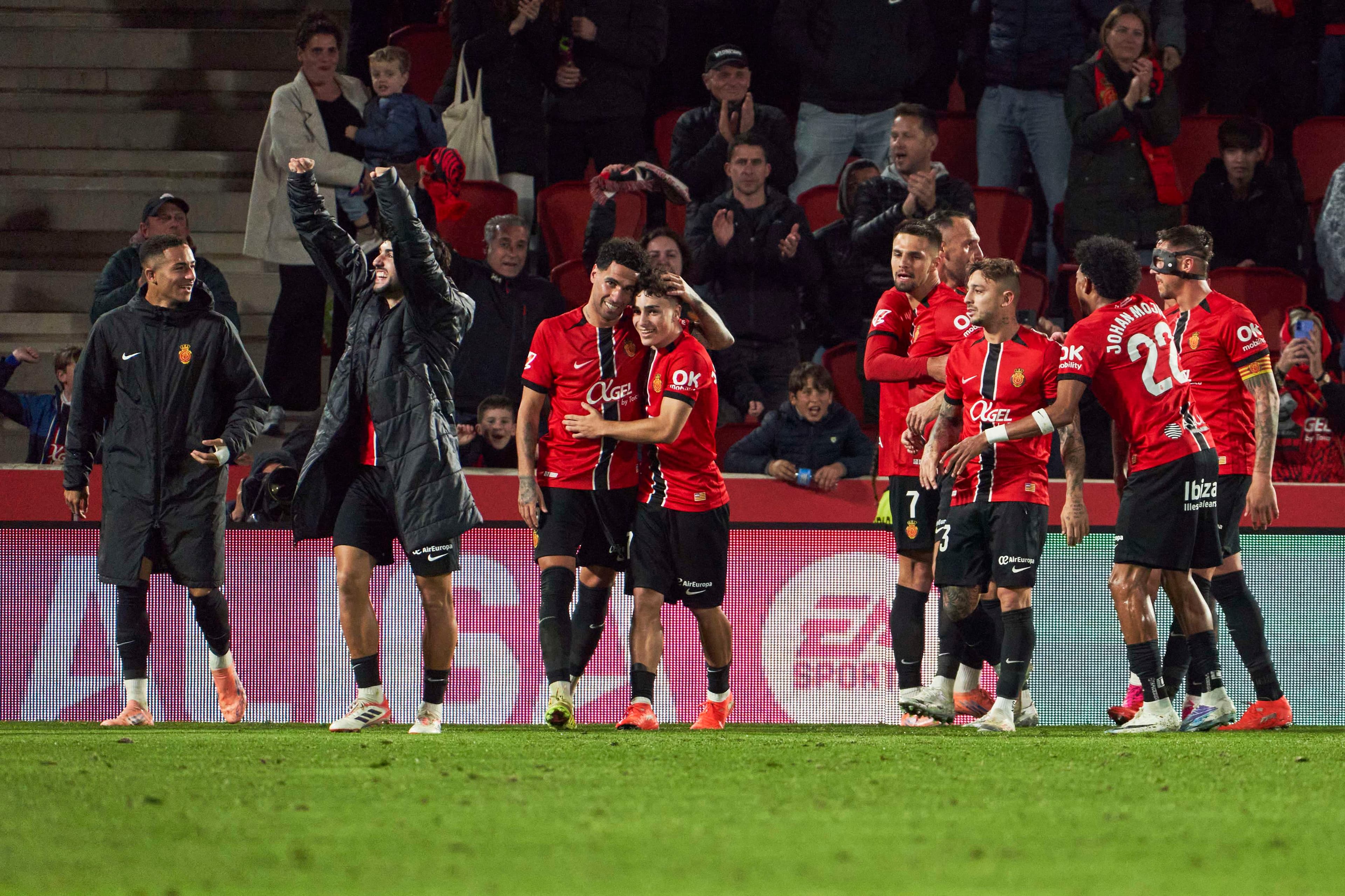 Former Barcelona youngster hints at desire to return