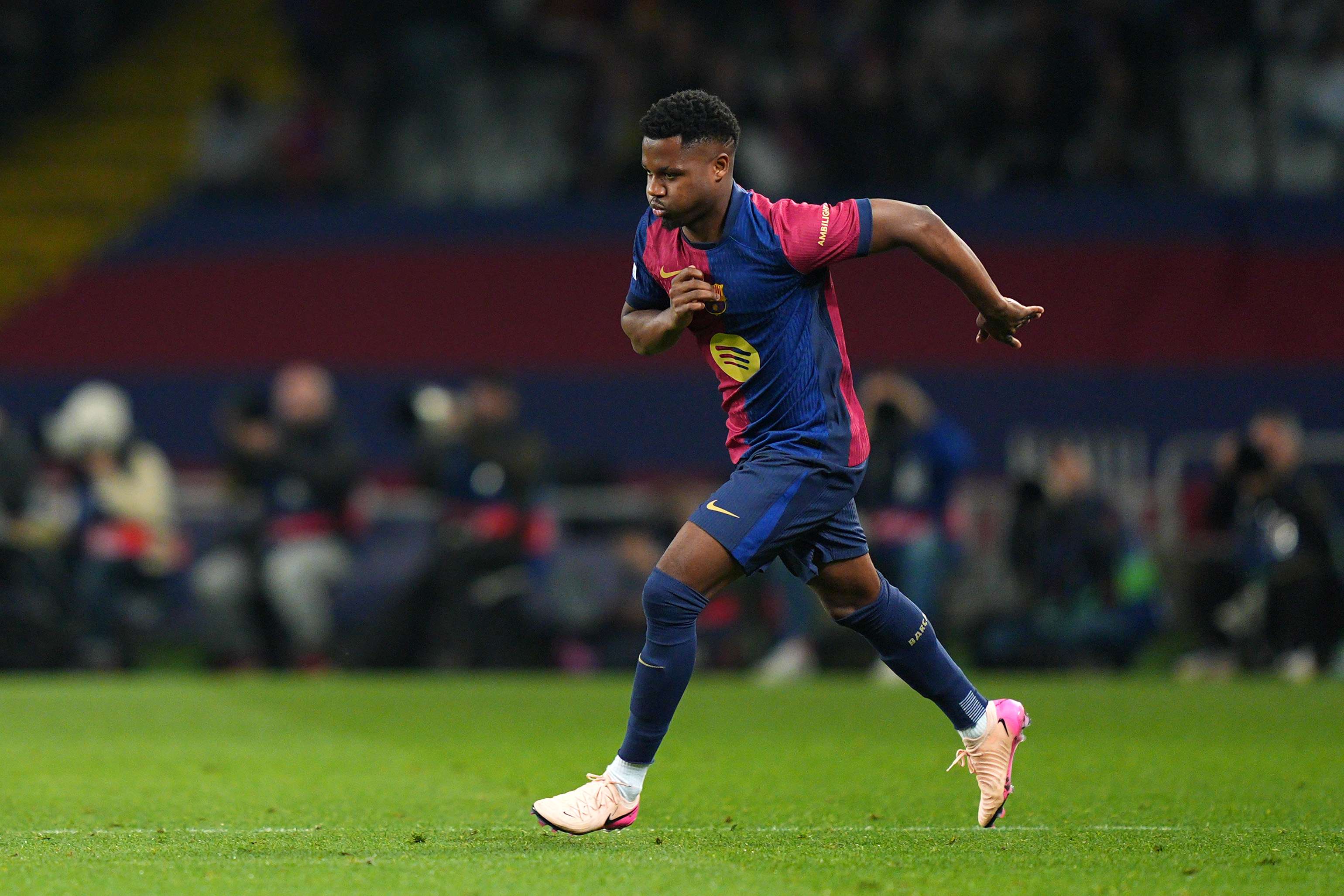 Ansu Fati’s father provides Barcelona future update