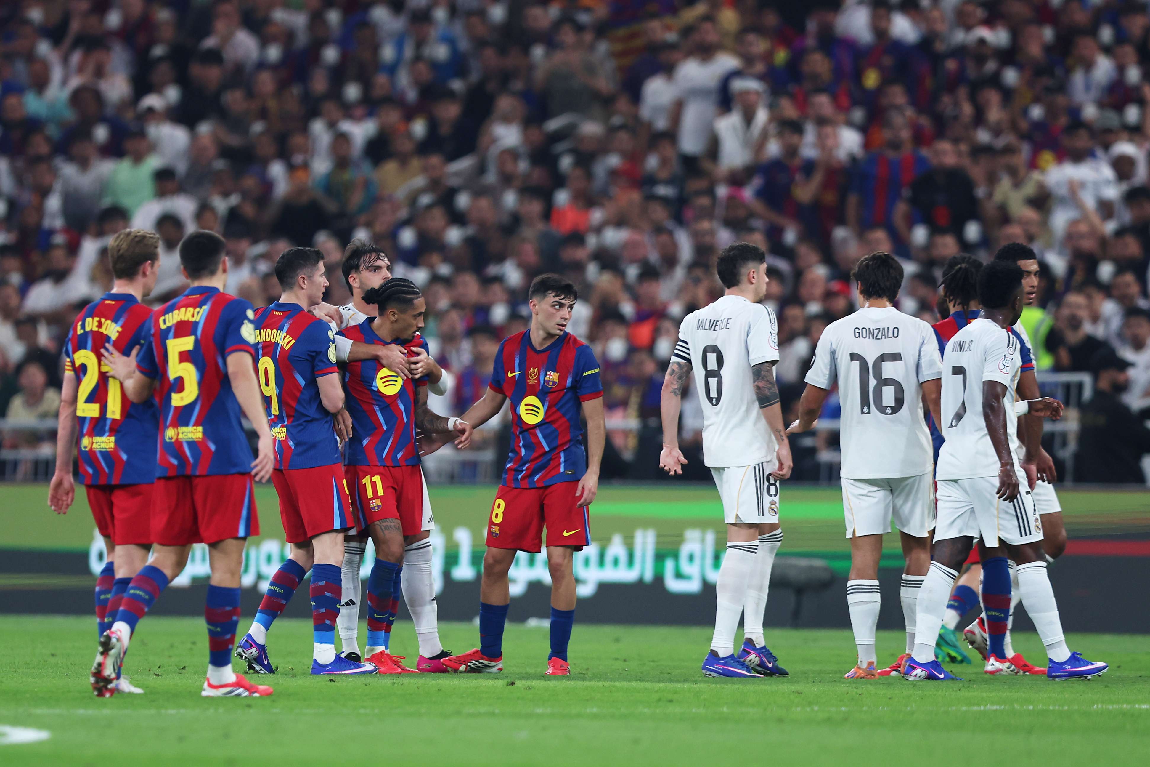 Key Barcelona star informs club of doubts about his future