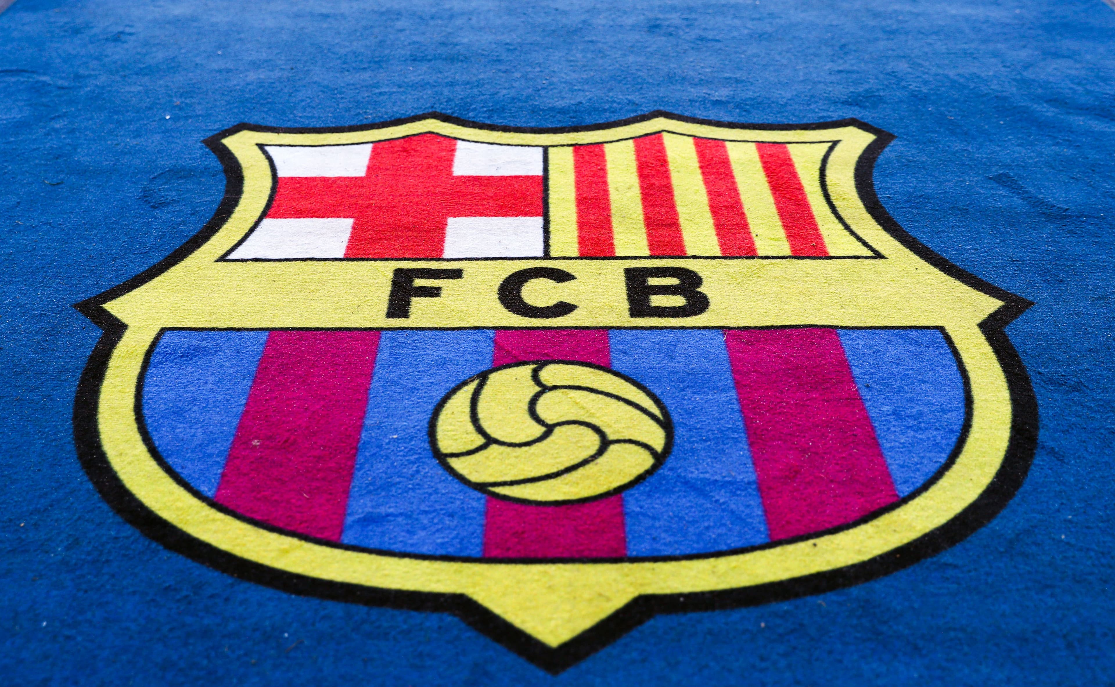 Key Barcelona star limps off with injury vs Newcastle