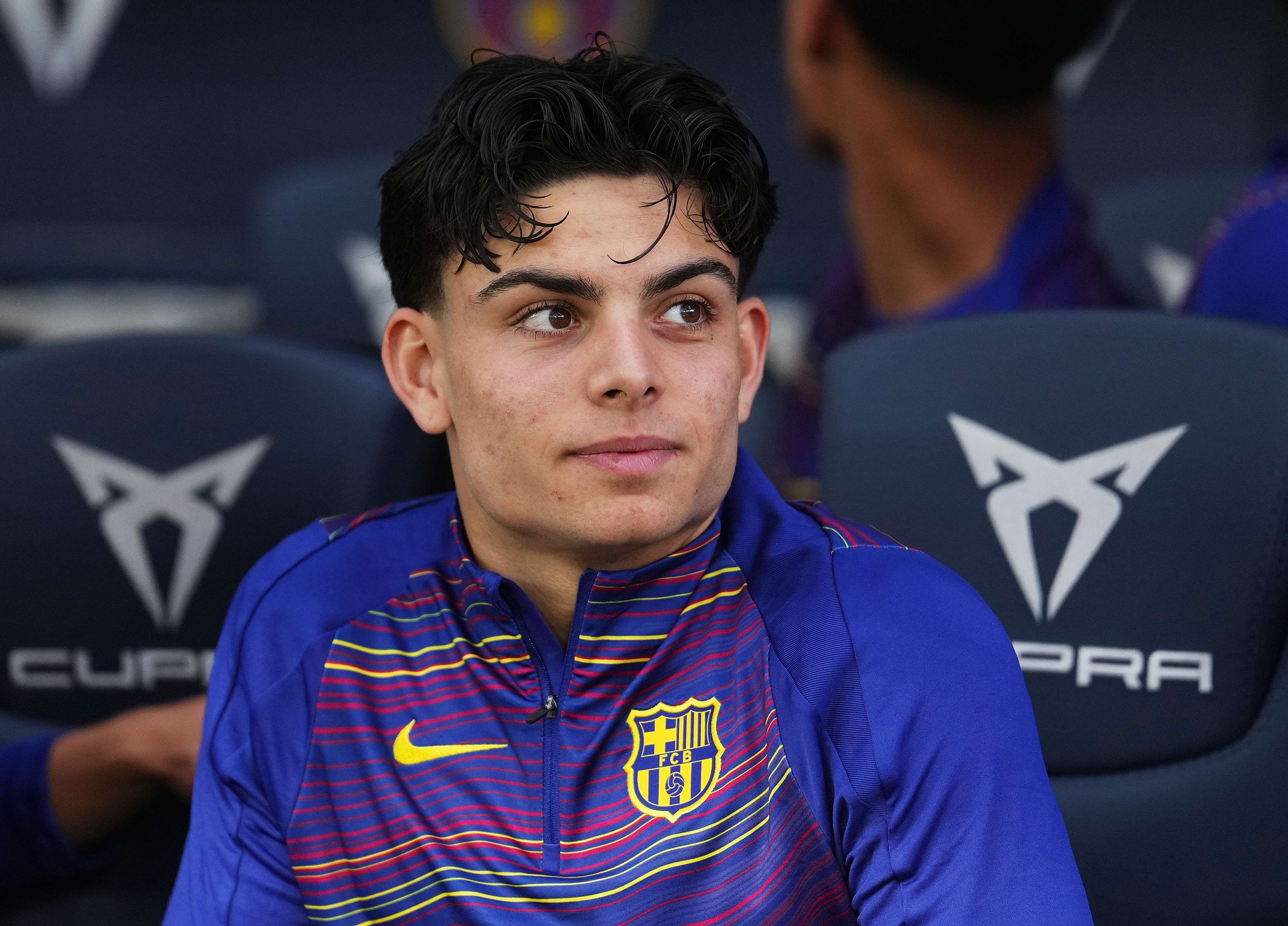 Hansi Flick praises two Barcelona youngsters after Alavés defeat