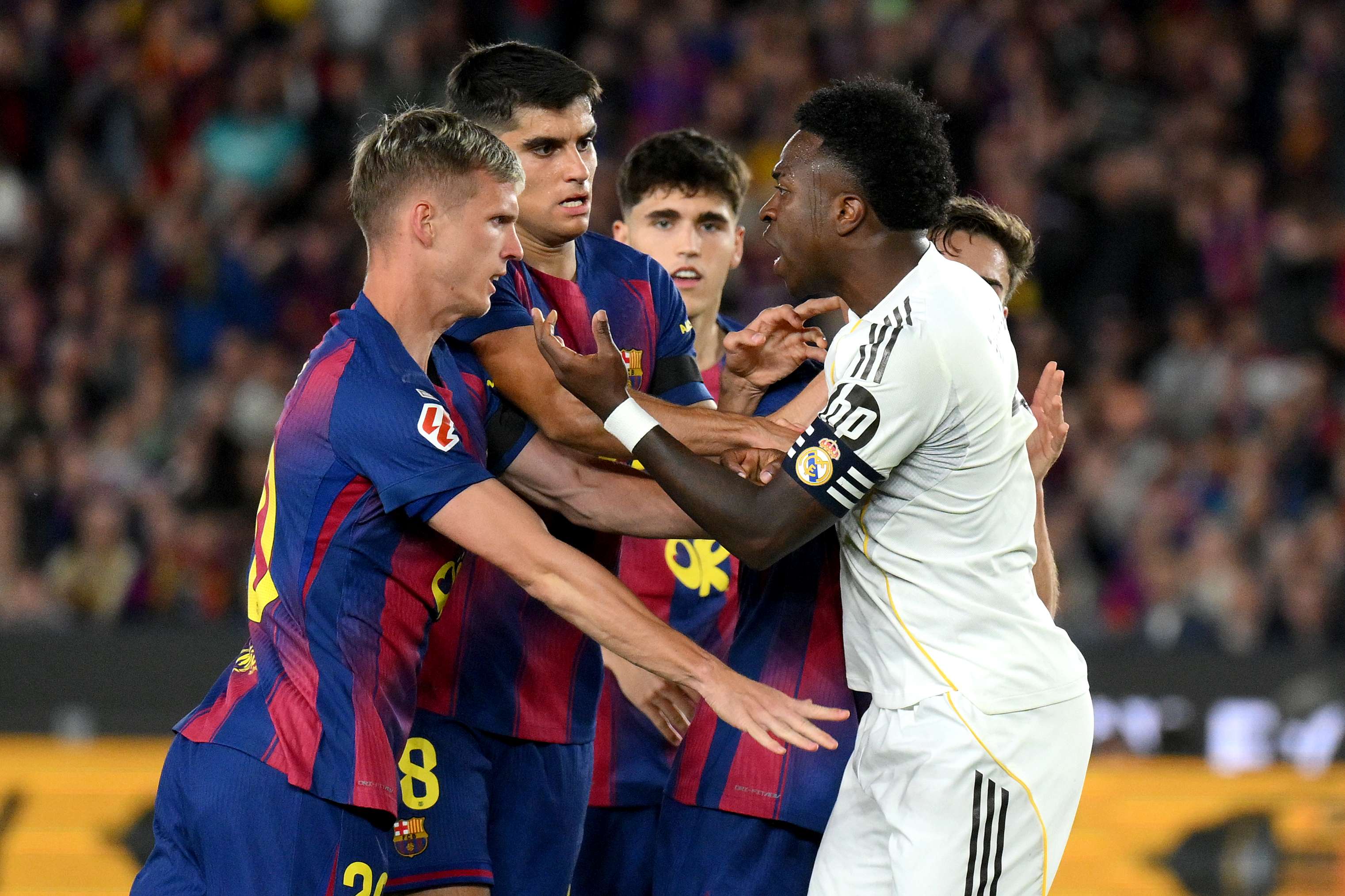 Vinícius Jr. aims dig at Barcelona fans during El Clásico