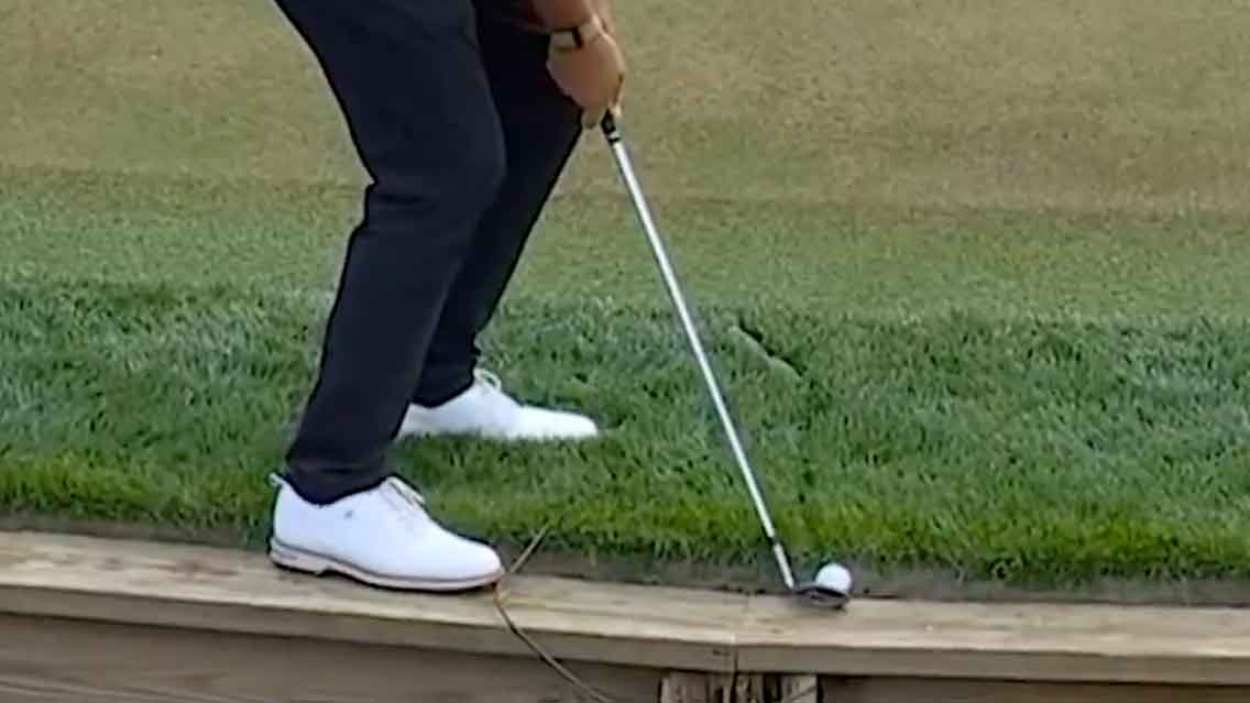 Golf Icon Secures Early Advantage in Thrilling Opening Match!