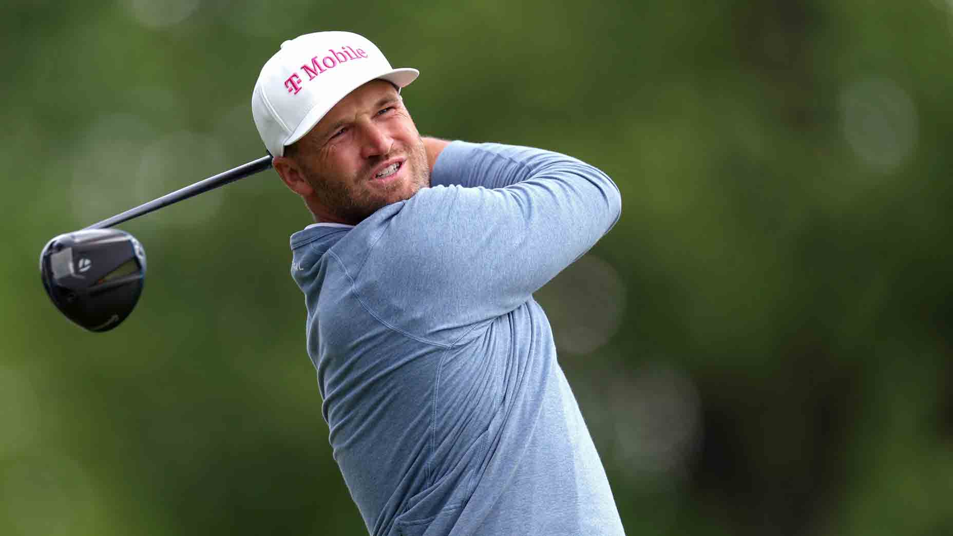 Wyndham Clark frightful mishit strikes person's camera 10 yards away: WATCH