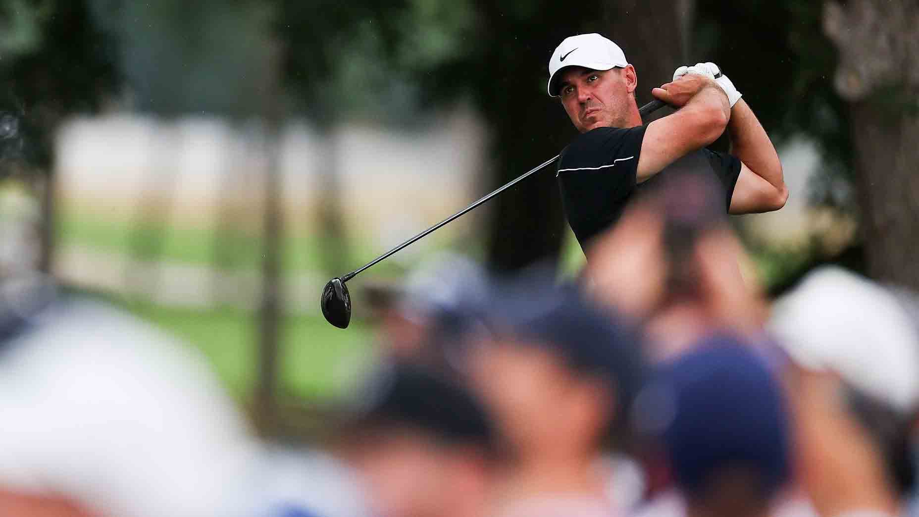 Brooks Koepka shoots best score this year, after a day in the ‘warehouse'