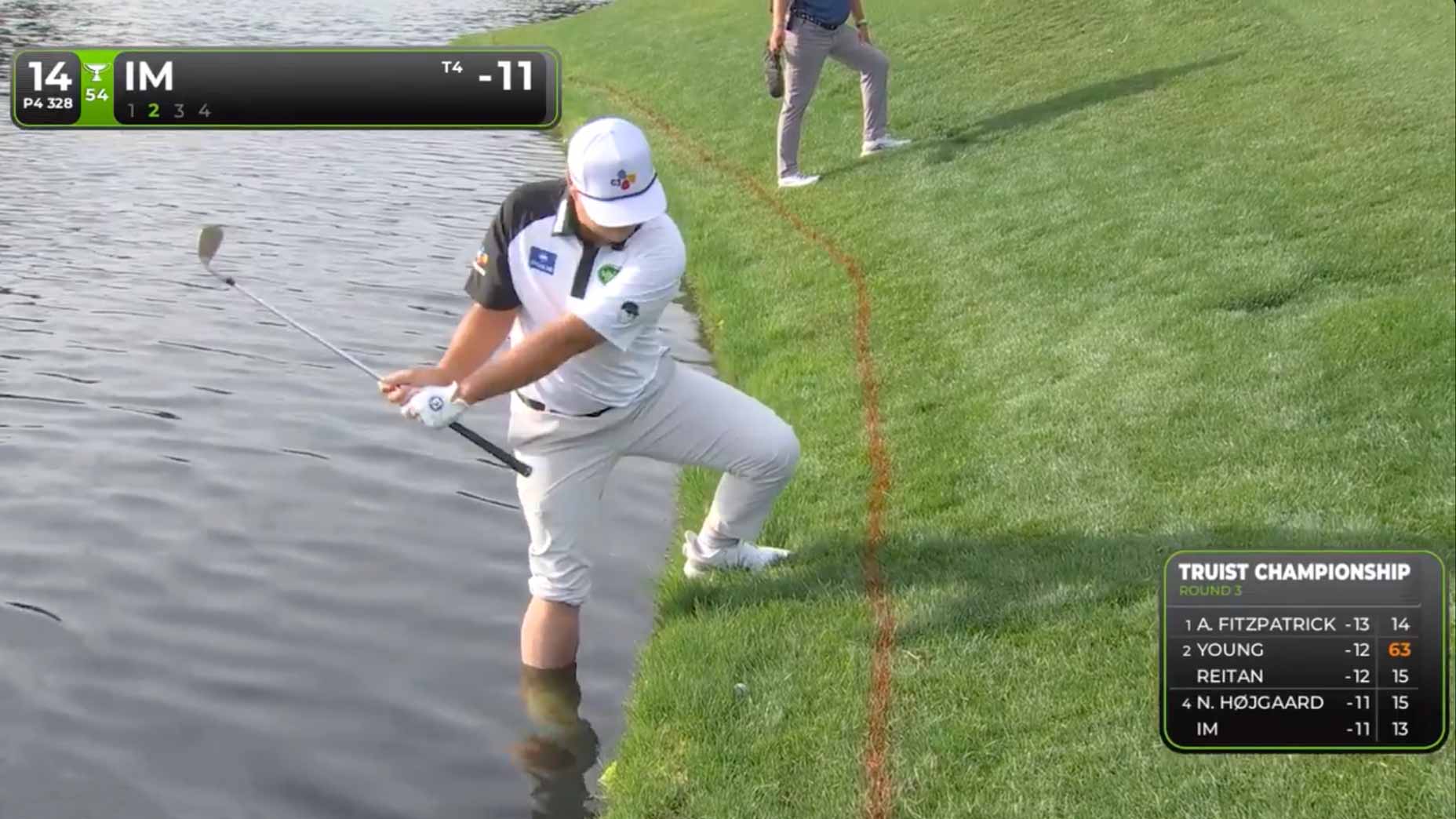 Sungjae Im's chaotic two-hole stretch includes wild bunker ricochet