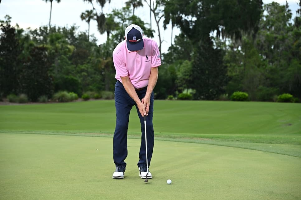Short putts should be so easy—with this tip they are