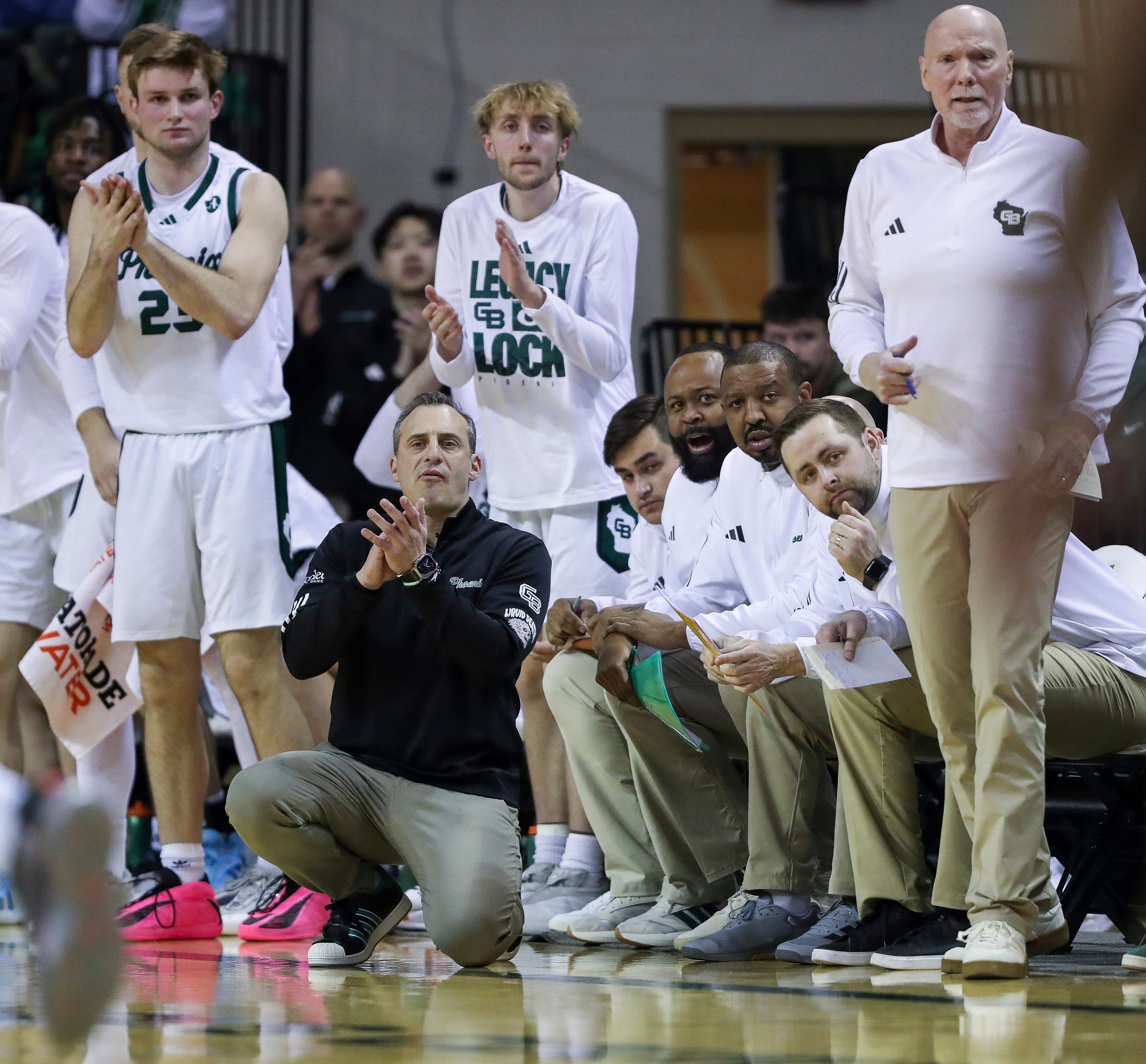 Five UWGB basketball takeaways from the Phoenix-Packers steak fry