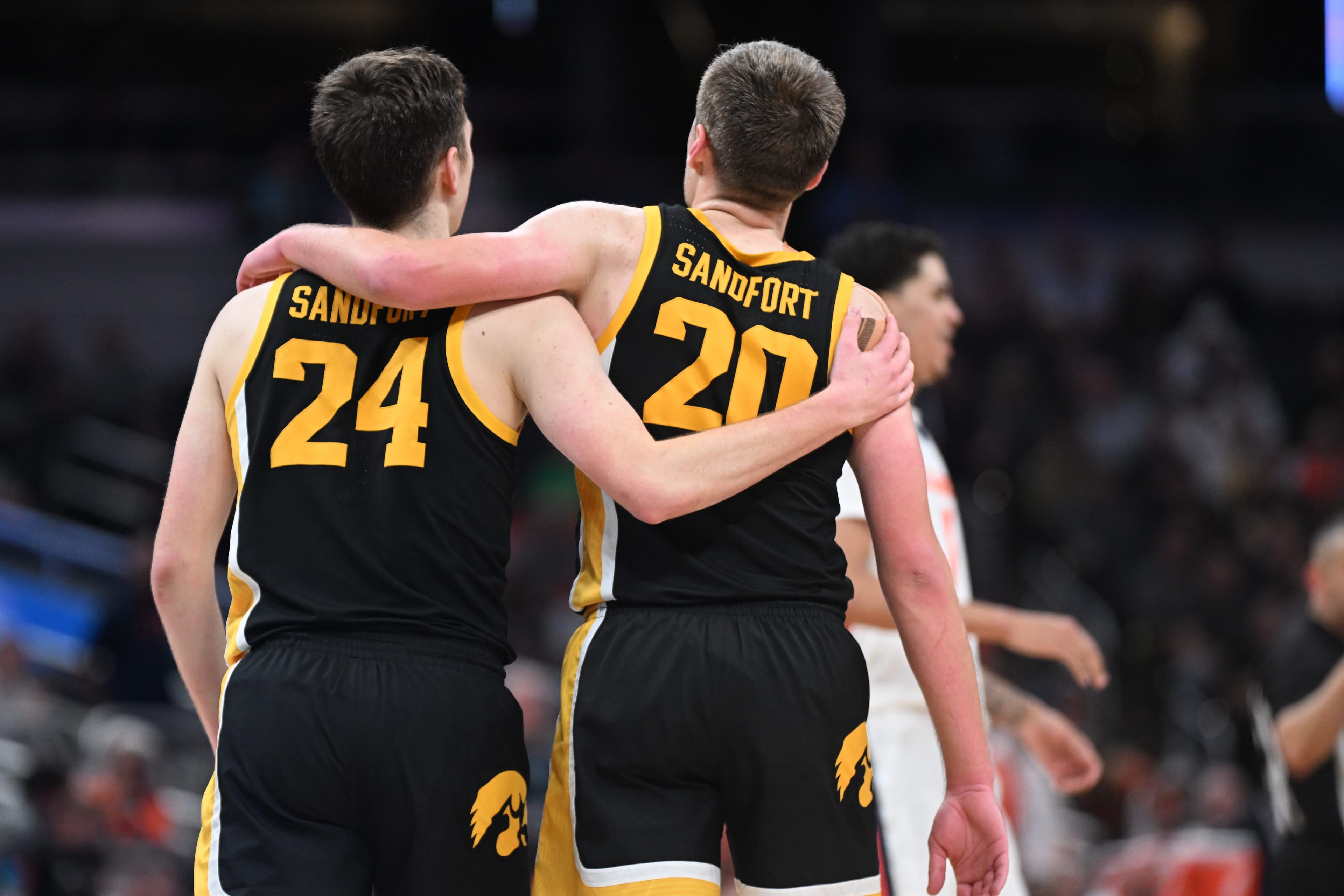 Payton Sandfort's worlds collide for Iowa-Nebraska Sweet 16 showdown