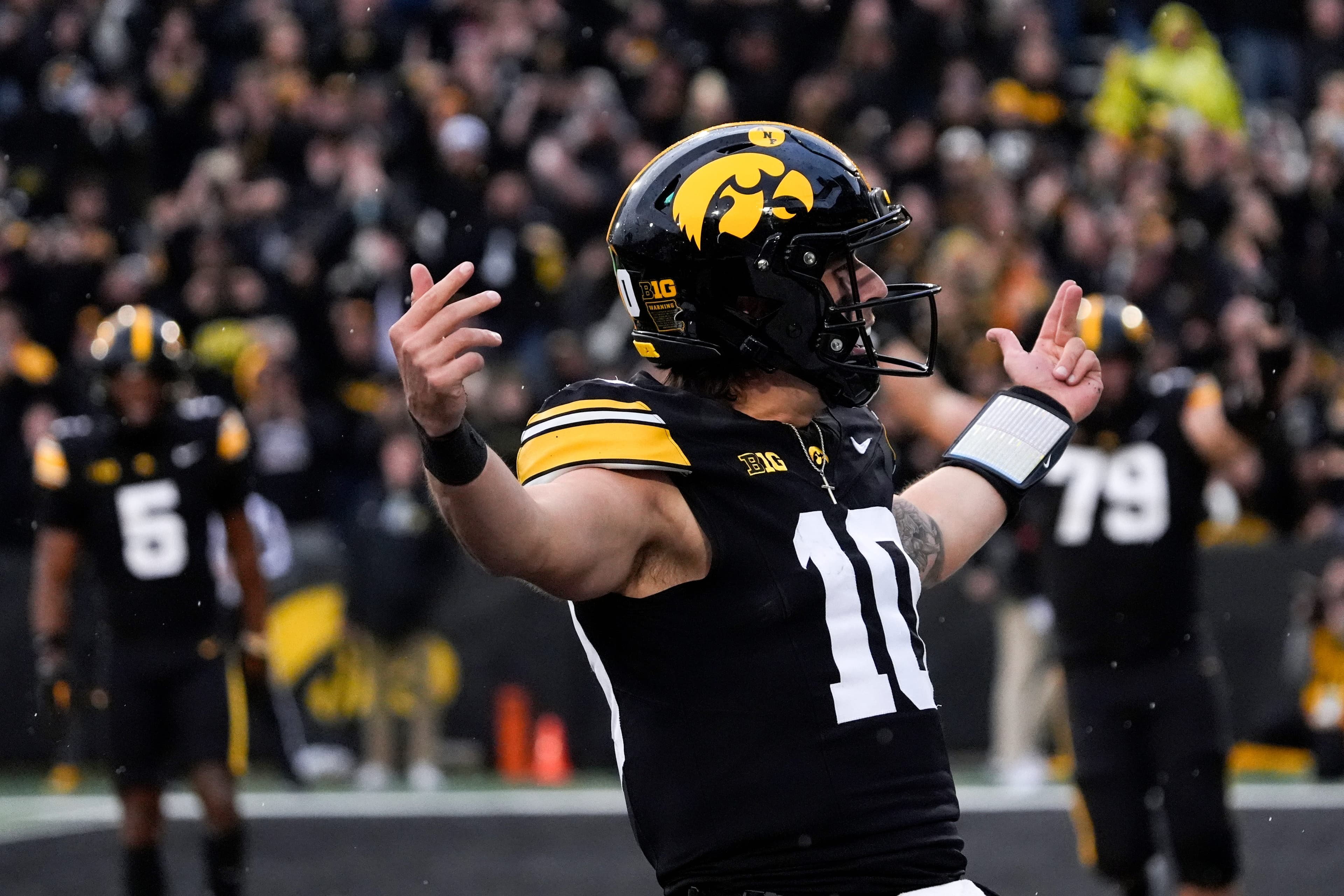 Where does Iowa football QB competition stand during spring practice?