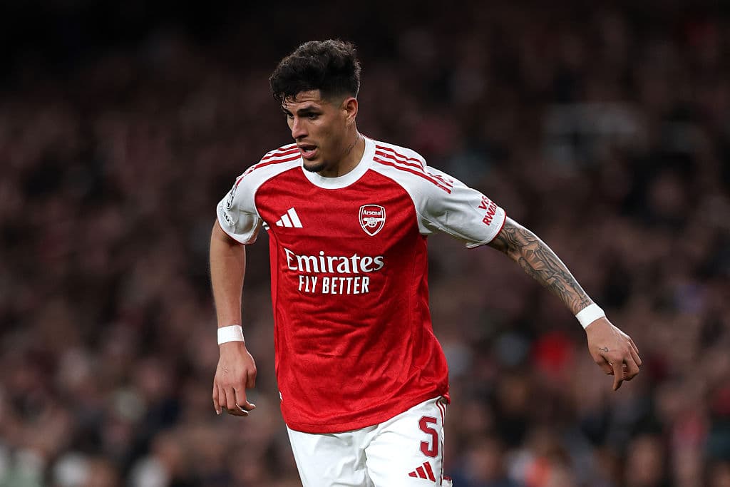 New Headline: Arsenal's Hincapie & Trossard Shine as They Top League Cup Final!