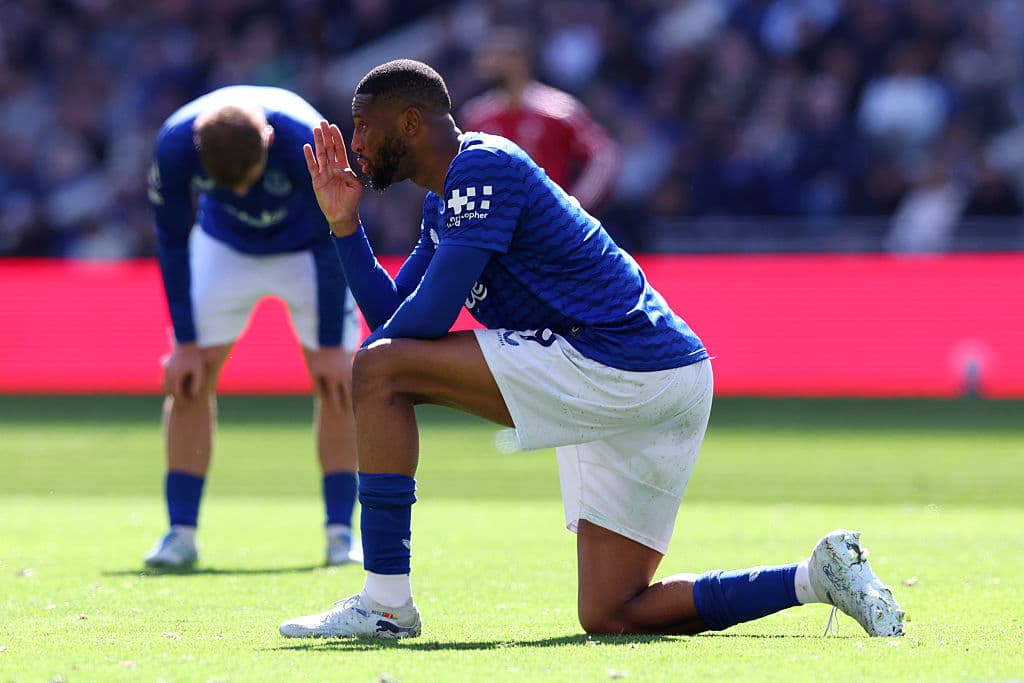 Everton duo ruled out of West Ham game