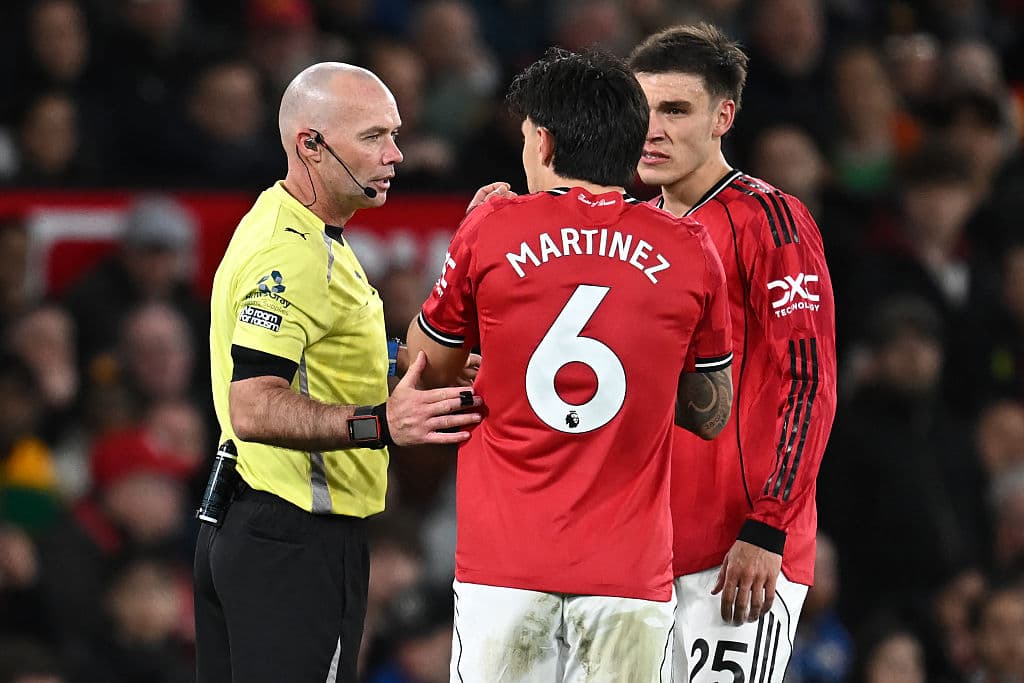 Carrick slams Martinez red card as one of the worst refereeing decisions he has ever seen