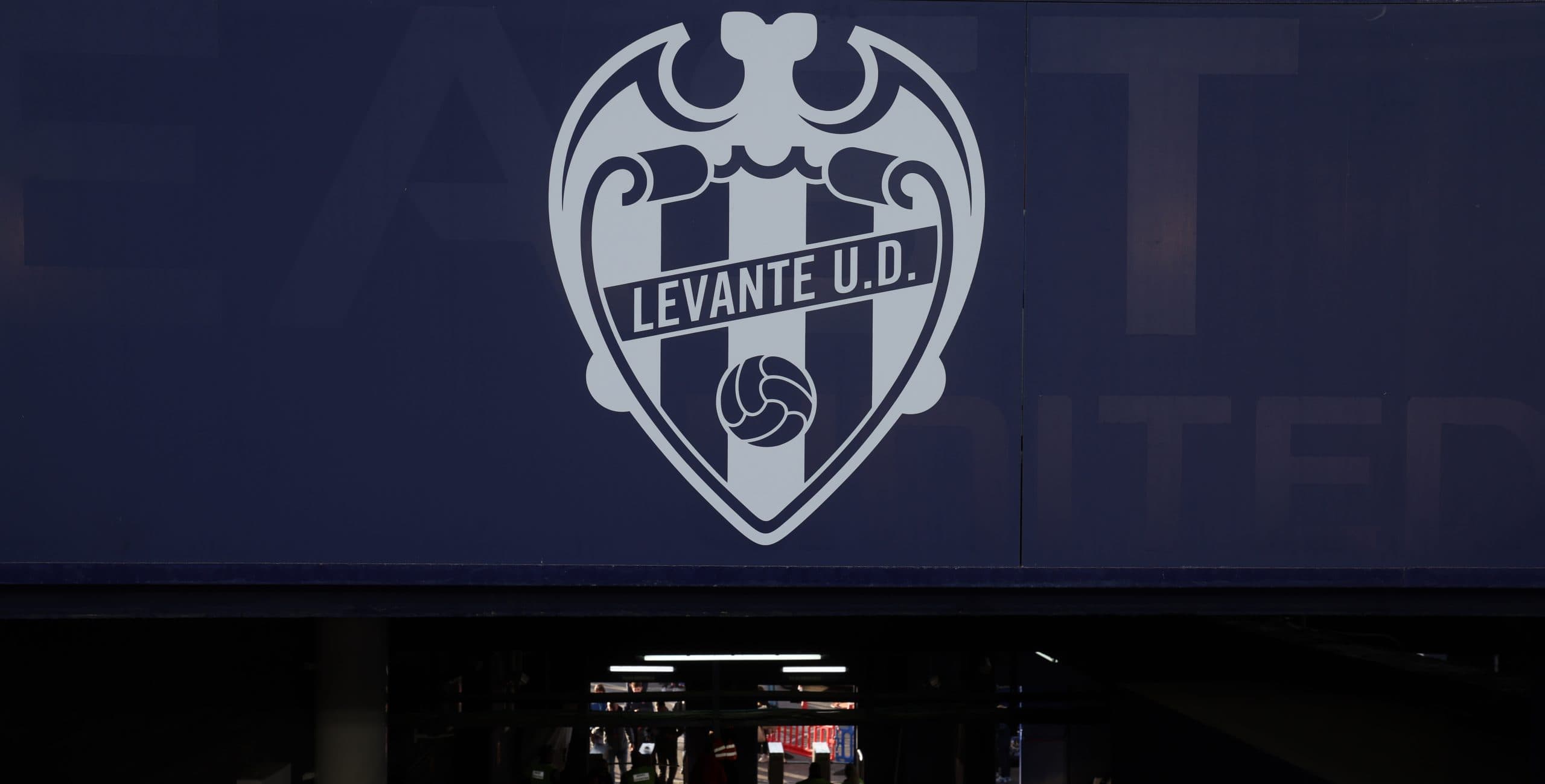 Liga F match-day 27 round-up: End of an era as Levante relegated following Barcelona defeat
