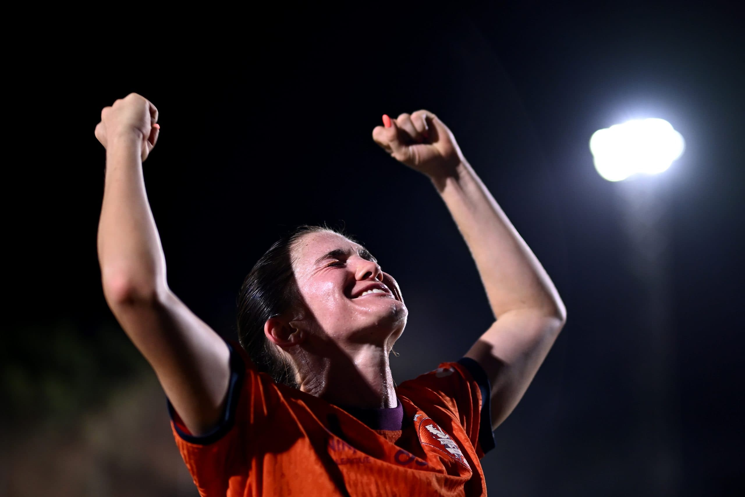 A-League Finals Series: Melbourne City and Brisbane Roar take the edge in semi-final first legs
