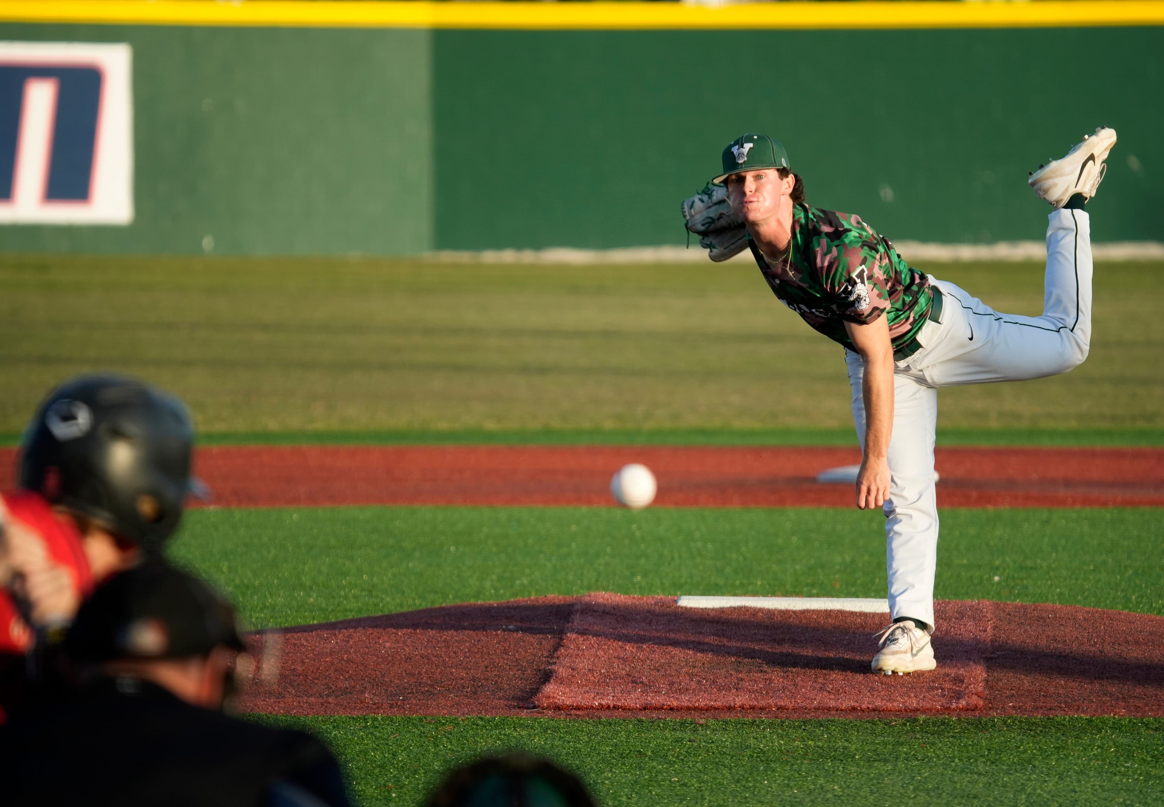 Venice ace Carter Cox finds 'quiet' amid state title run, draft buzz