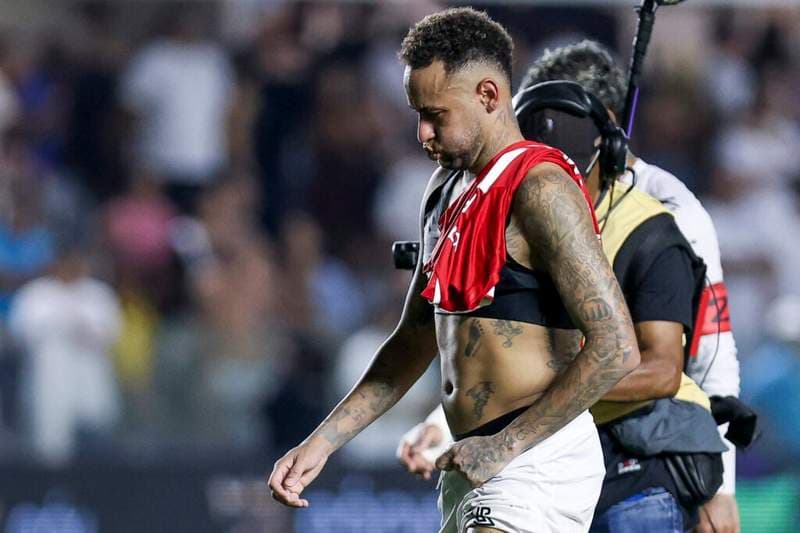 How Santos’ new coach’s remarks fuel fears over Neymar missing the 2026 World Cup