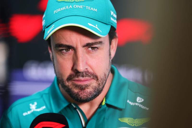 Fernando Alonso says he’s in talks with F1 drivers about joining forces outside the sport