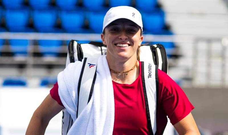 Iga Swiatek receives message from Rafael Nadal after training session at his academy