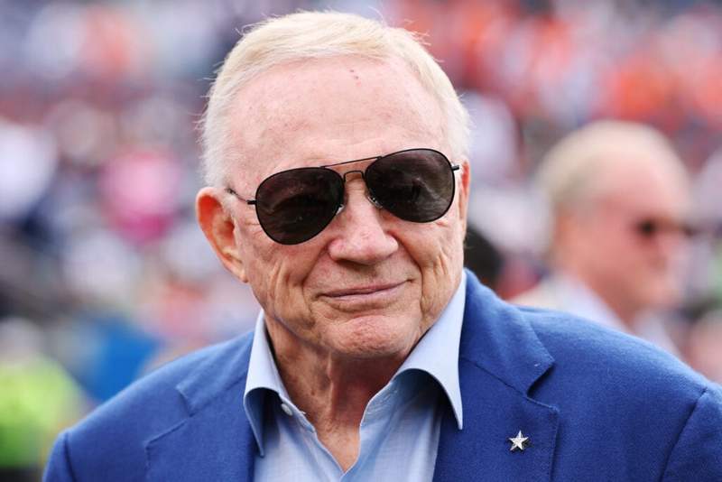 Cowboys owner Jerry Jones praises Ravens for backing out of Maxx Crosby trade