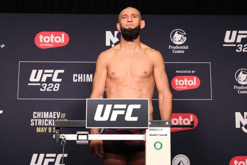 Daniel Cormier responds after Khamzat Chimaev weigh-in sparks UFC controversy