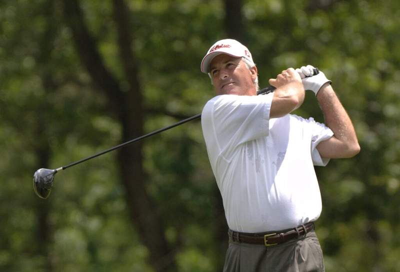 Curtis Strange predicts the player who is going to win The Masters this year