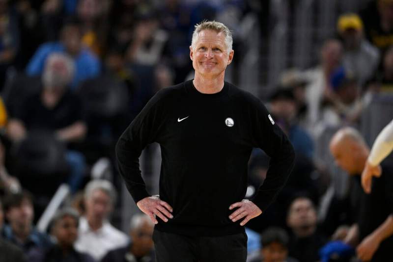 Four major issues shaping the Warriors’ push to retain Steve Kerr
