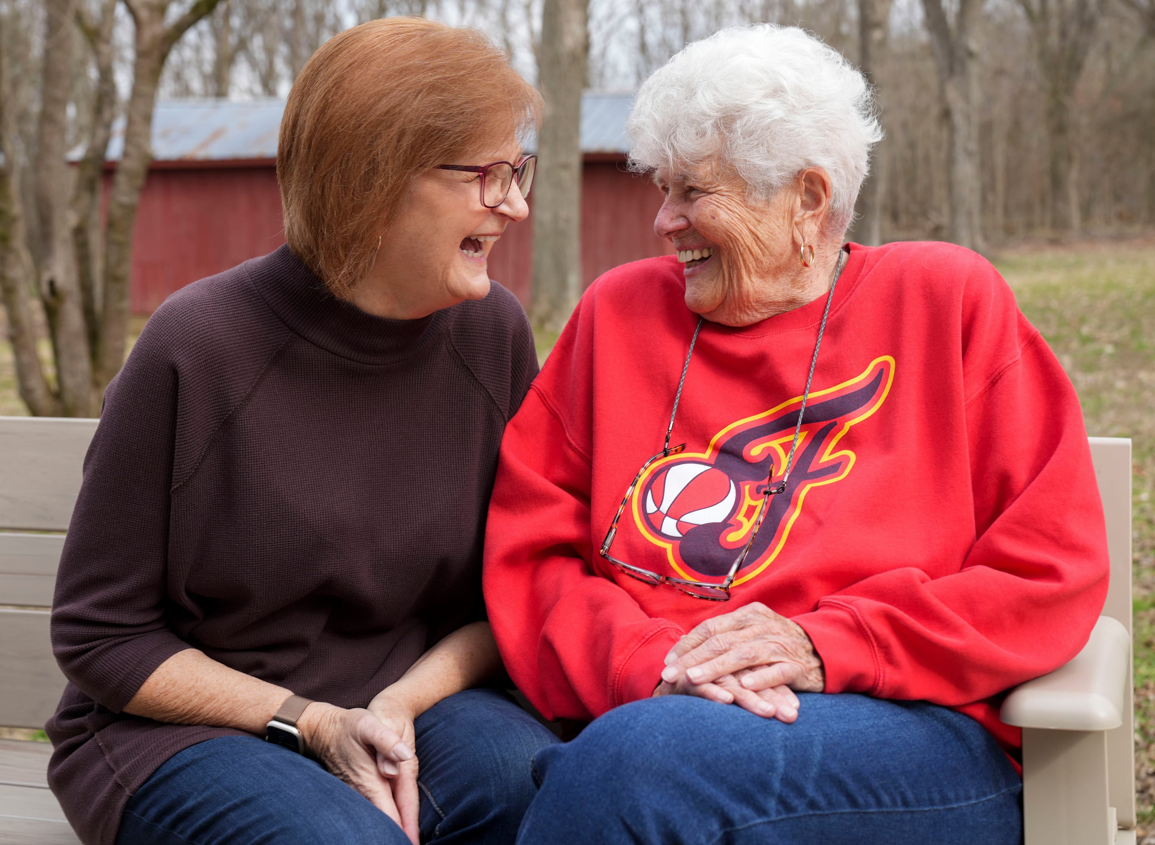 Back on Deck: Lin Dunn's Game-Changing Block Joins Women's Team to Secure Triumph!