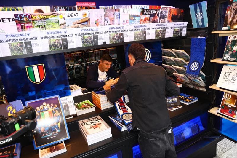 Day one of the "Internazionale 21" Newsstand with Javier Zanetti