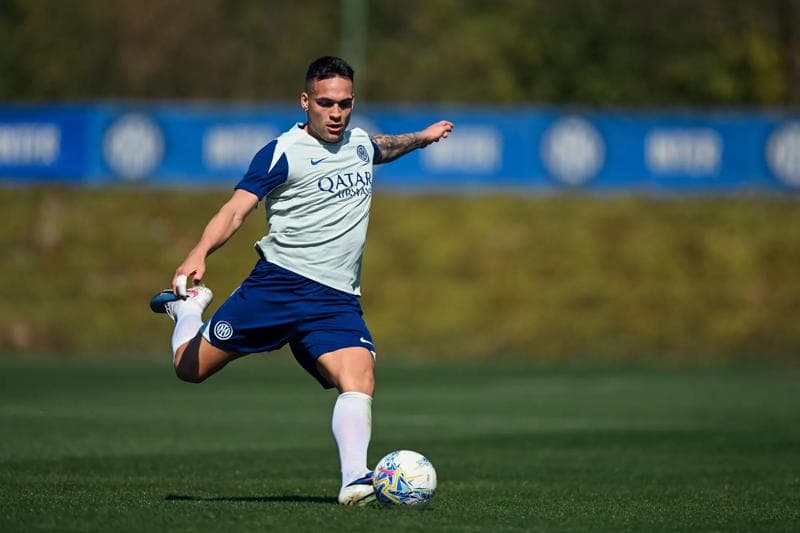 Training ahead of Inter vs. Roma