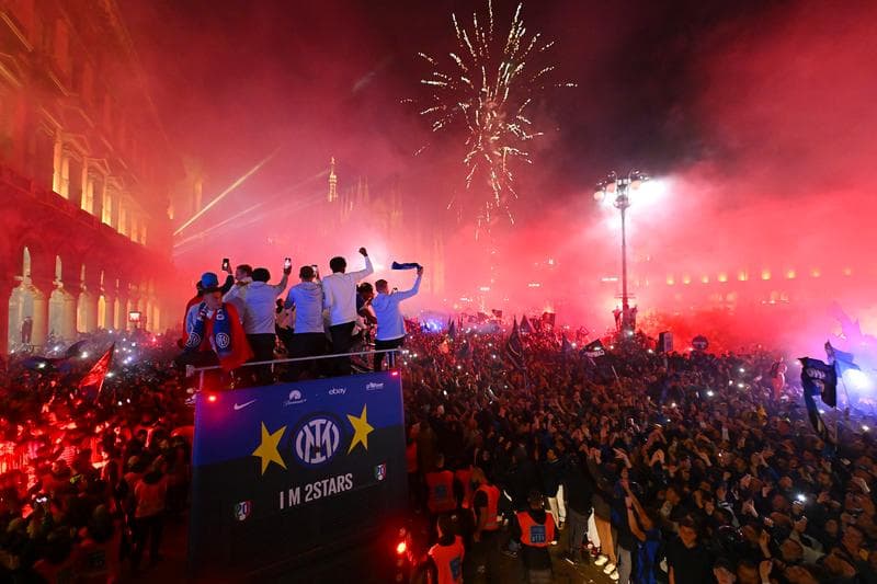 Scudetto celebrations and parade through the city on Sunday