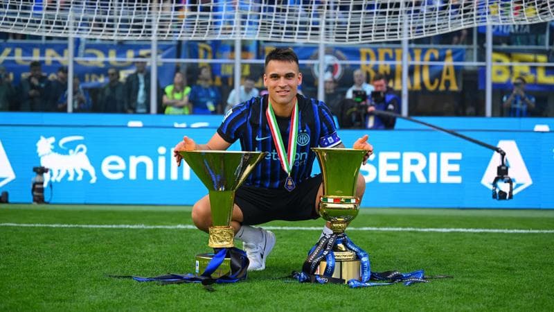 Lautaro Martinez wins best striker in Serie A 2025/26!