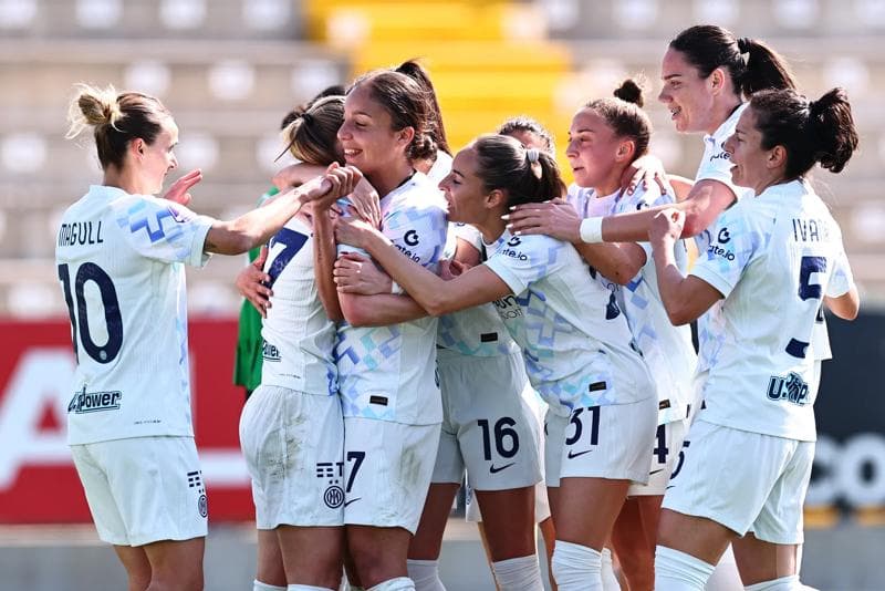 Goal Glory: Inter Takes Careful Sassuolo to 3-0 Win