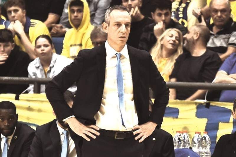 Hapoel Tel Aviv eyes Euroleague playoffs while Maccabi prays for spot