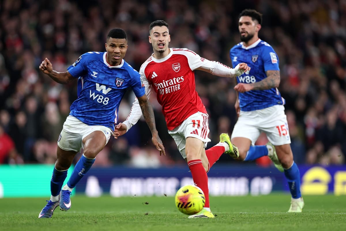 Arsenal star is pushing to remain at the club