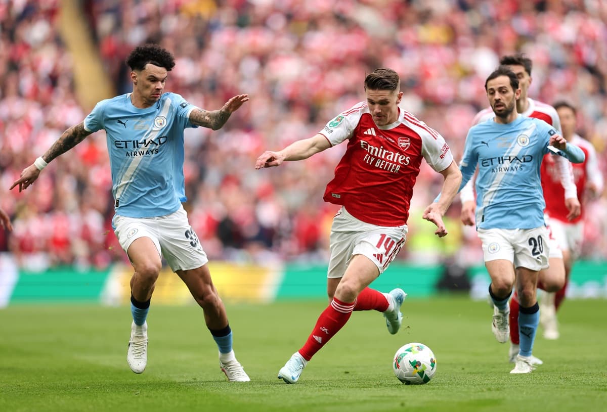 Can Arsenal finally hold their nerve as the title pressure builds?