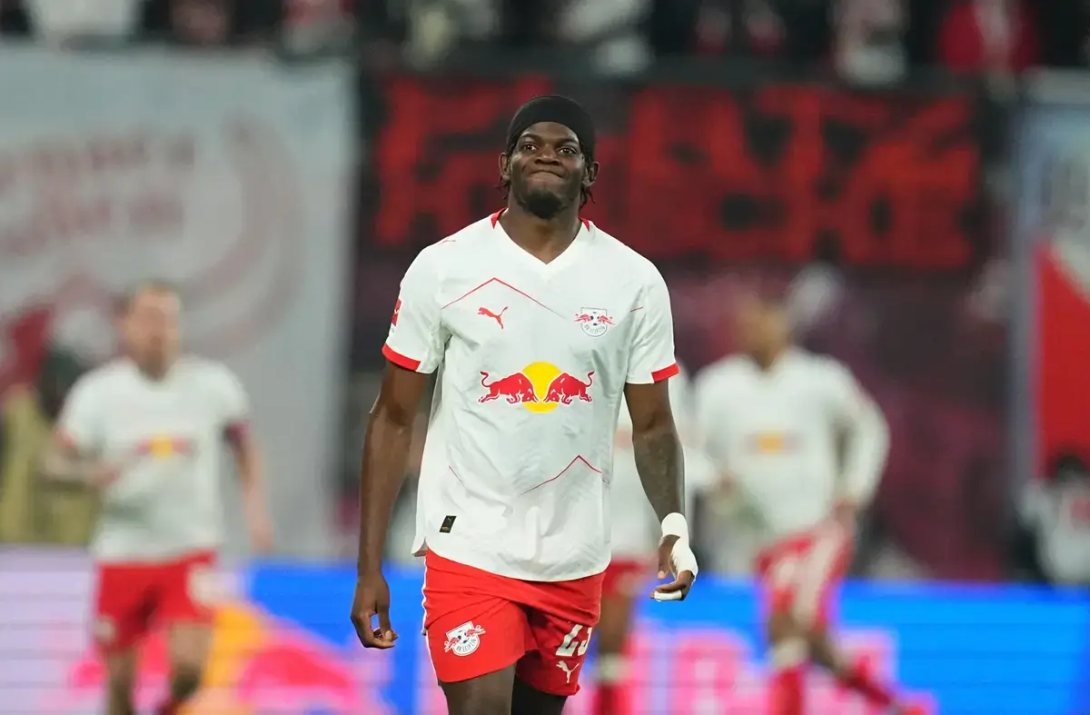 Liverpool and Man Utd will challenge Arsenal for Bundesliga defender