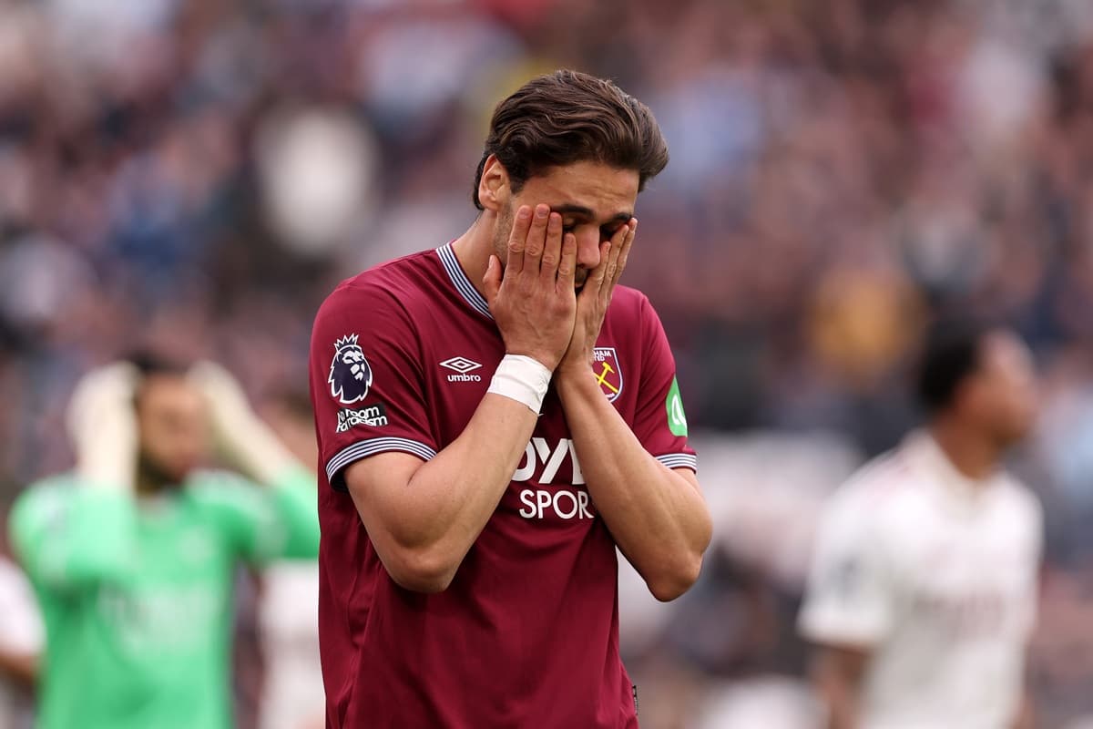 Man Utd steps up interest in beating Arsenal to Premier League star