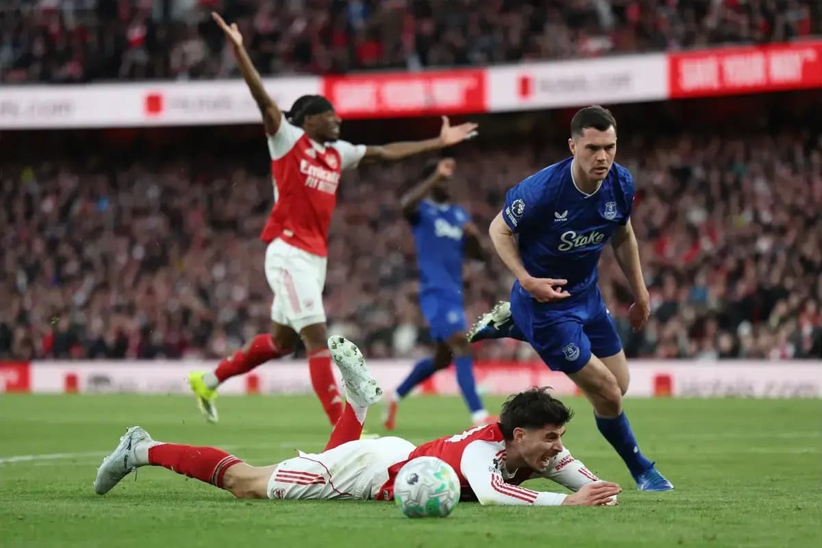 Arsenal Takes Penalty for Bad Tackles in Premier League Clash
