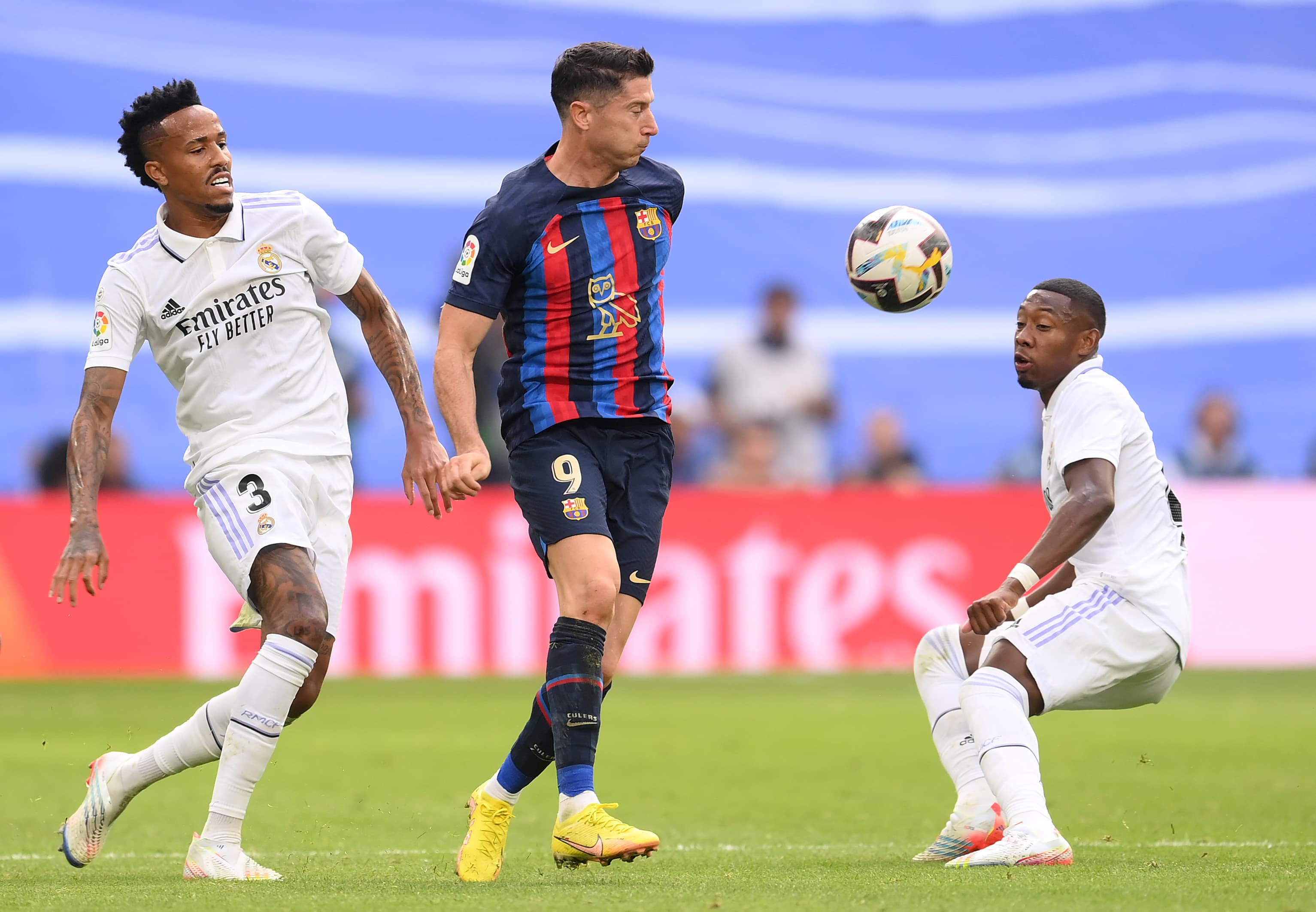 Agent offers Real Madrid defender to Juventus during Lewandowski meeting
