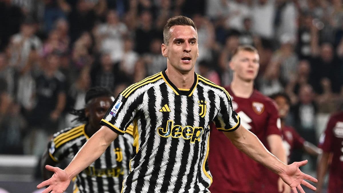 Lazio is considering signing Juventus fringe player