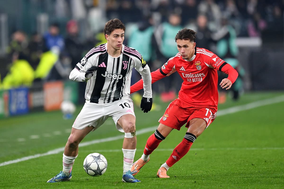 Yıldız Flashes Perfect Form, Triggers Furious Criticisms