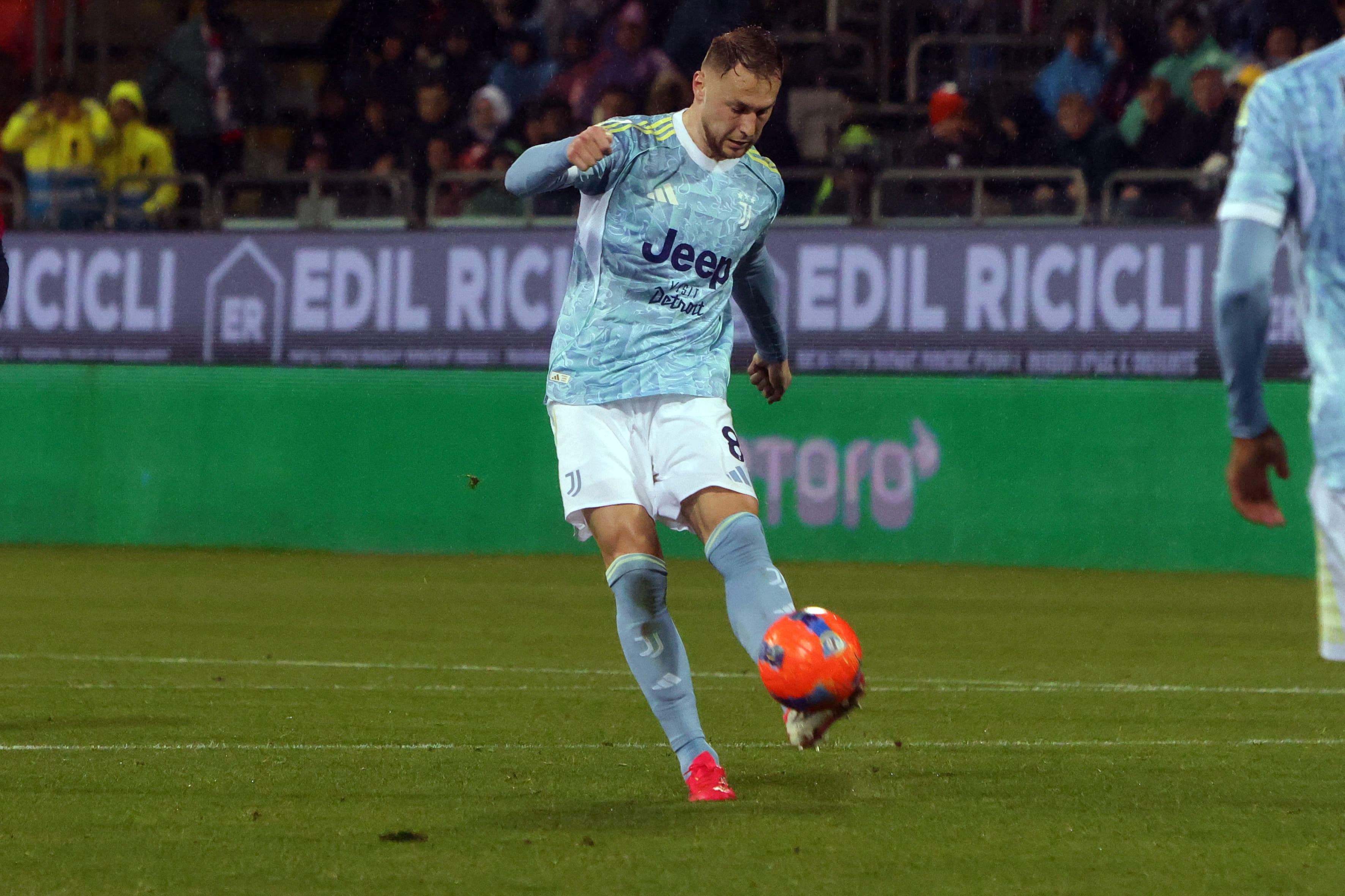 GdS: Juventus ready to offer Koopmeiners in exchange for Roma defender