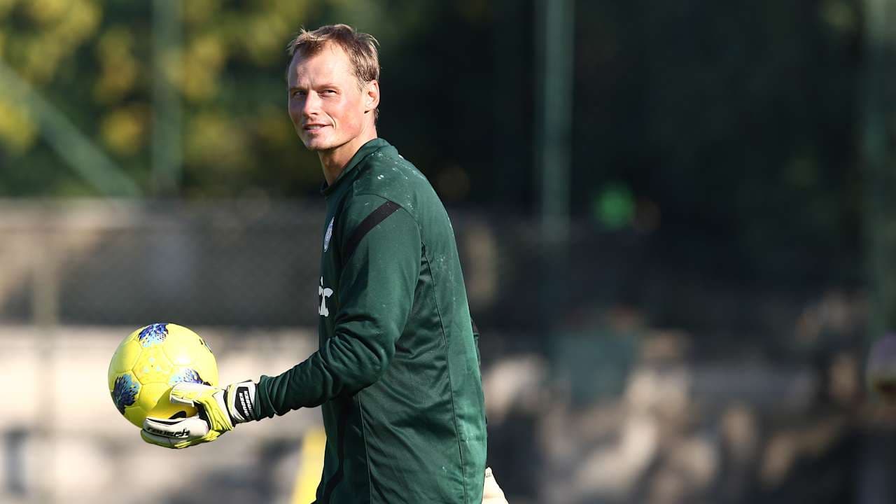 Juventus expresses its condolences for the passing of Alexander Manninger.
