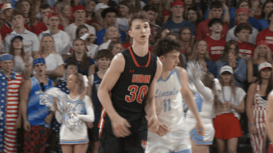 Huron denies Lincoln perfection, wins first title since ’04