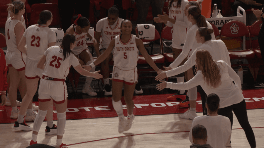 USD women fall to Illinois State in WNIT Semifinals
