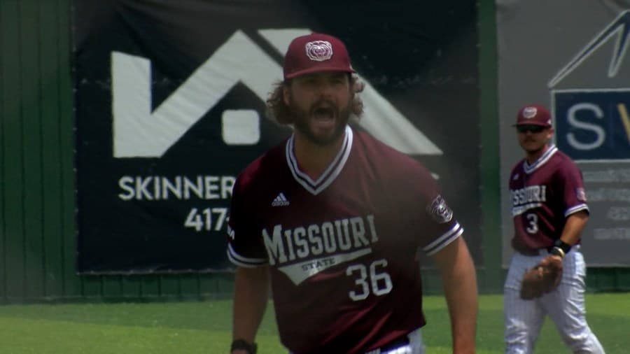 Charlton closes out Aggies as Bears sweep series