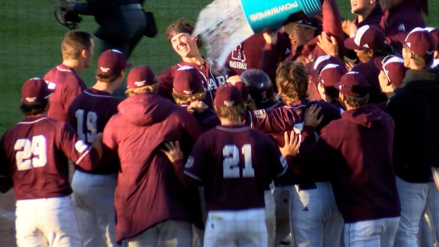 Fyffe’s extra inning walk-off clinches series for Bears